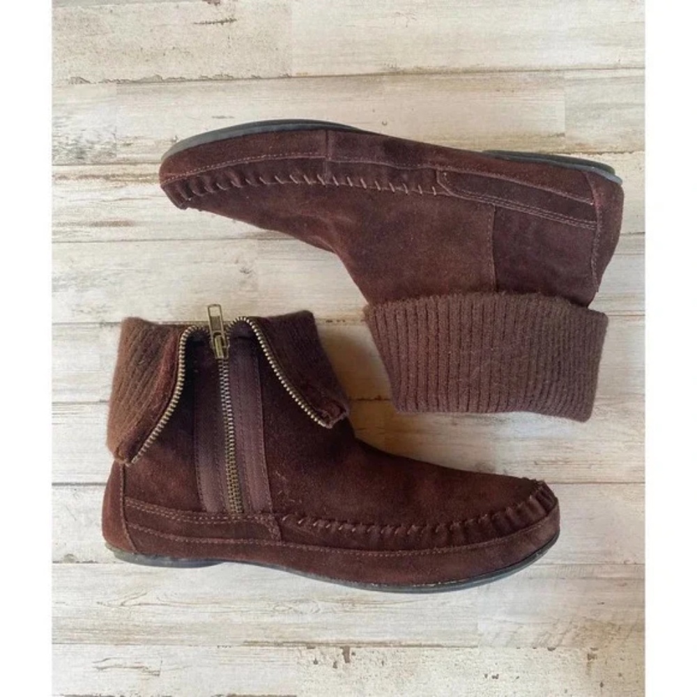 MINNETONKA Brown Suede/Knit Foldover with Zipper SZ 8M.  True to size